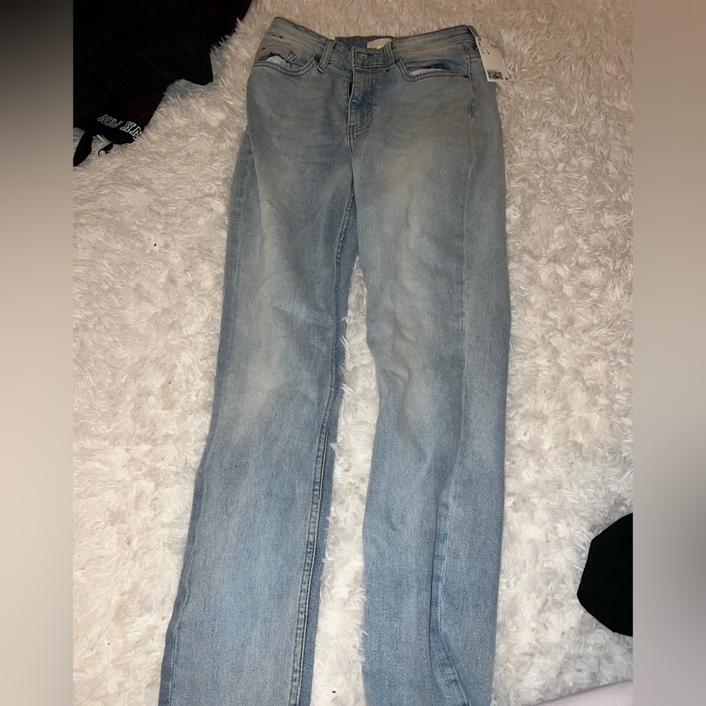 Brand new never worn H&M skinny jeans.